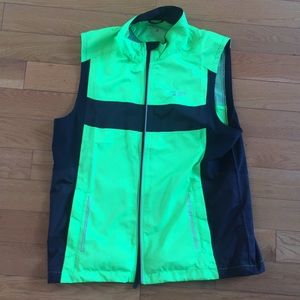 cheap brooks running vest mens